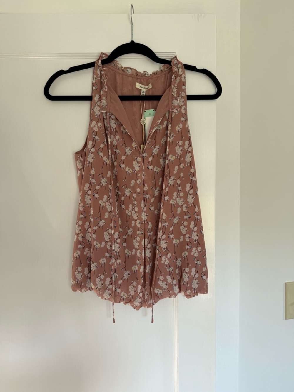 Max Studio Dusty Rose Floral Tie-Hem Sleeveless Top